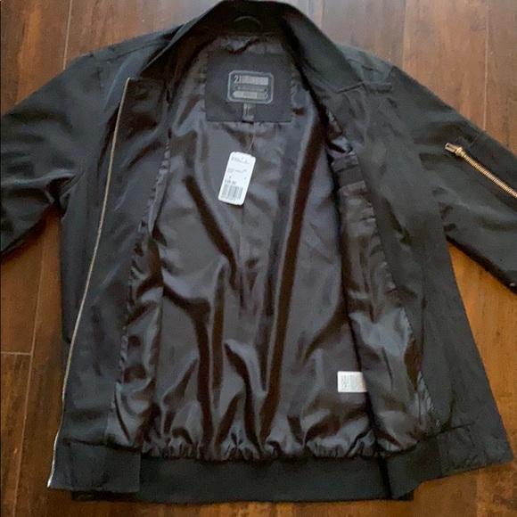 Black Forever21 Bomber Jacket - Picture 3 of 6